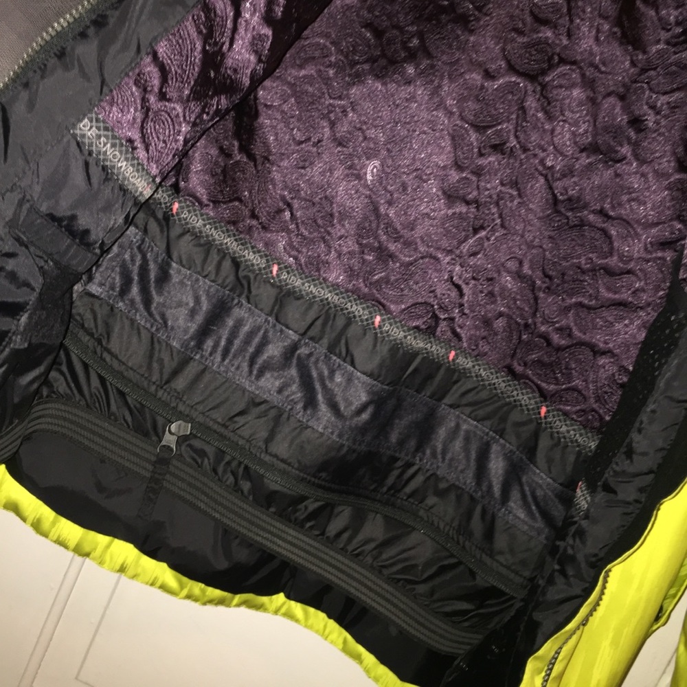 Ride Snowboard Jacket - Picture 3 of 5